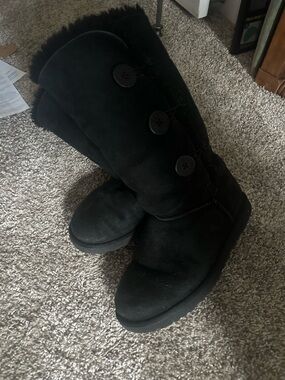 Black Ugg Boots